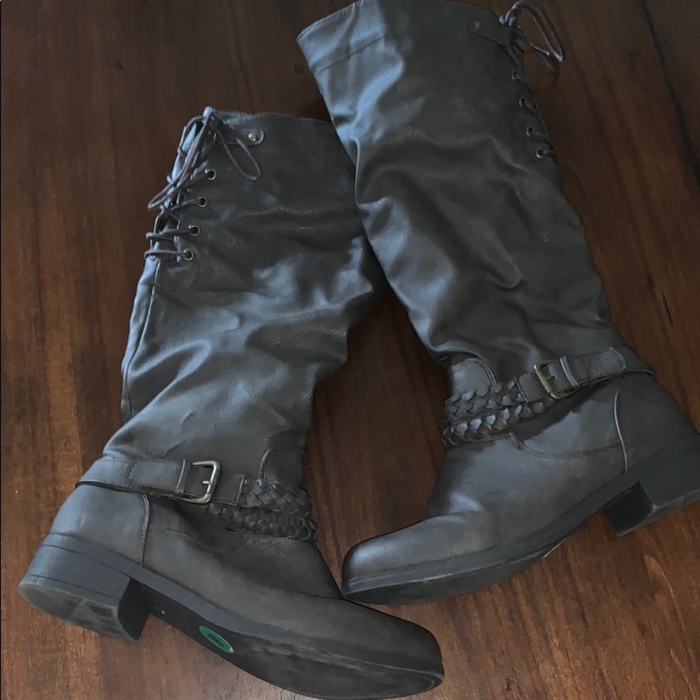 Brown boots